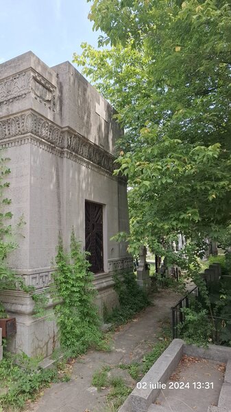Vand loc de veci Bucuresti, Colentina, Reinvierea, Cavou 2 locuri, liber,