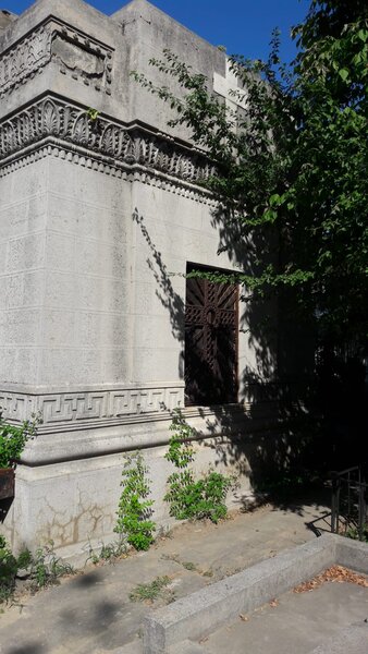 Vand loc de veci Bucuresti, Colentina, Reinvierea, Cavou 2 locuri, liber,